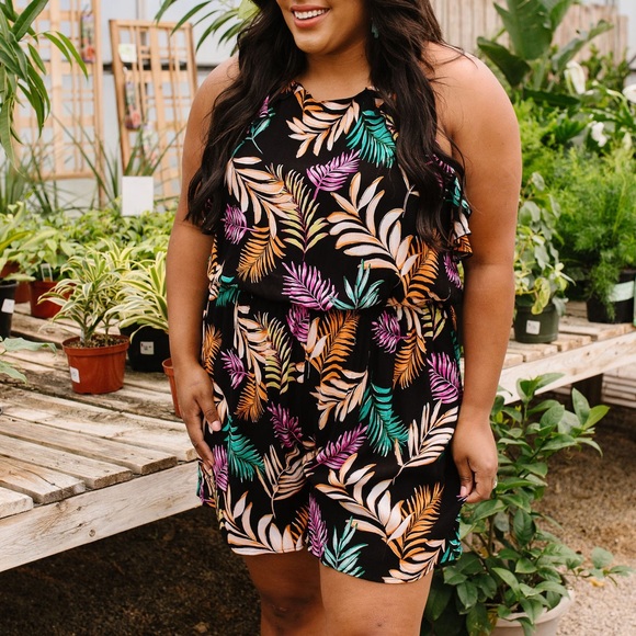 Tropic Palms Romper - Picture 9 of 13